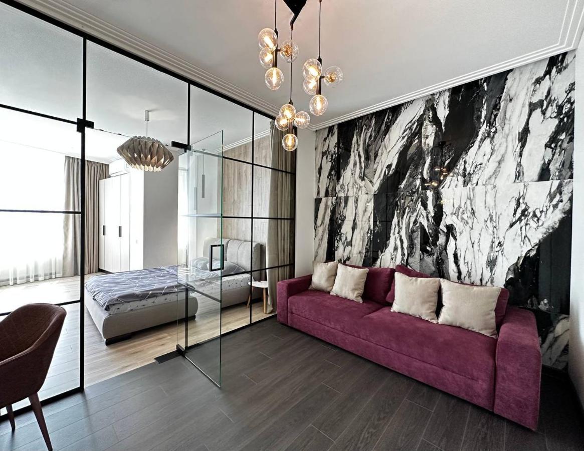 Sea Symphony 3-Bedrooms Lux Apartment Одеса Екстериор снимка
